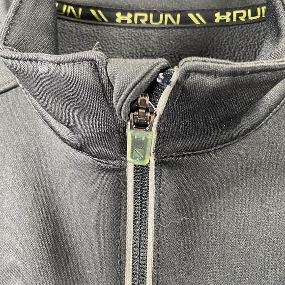 Under Armour Vest men's Medium Run Fitted All Season Gear Full Zip Black Active - Picture 6 of 14
